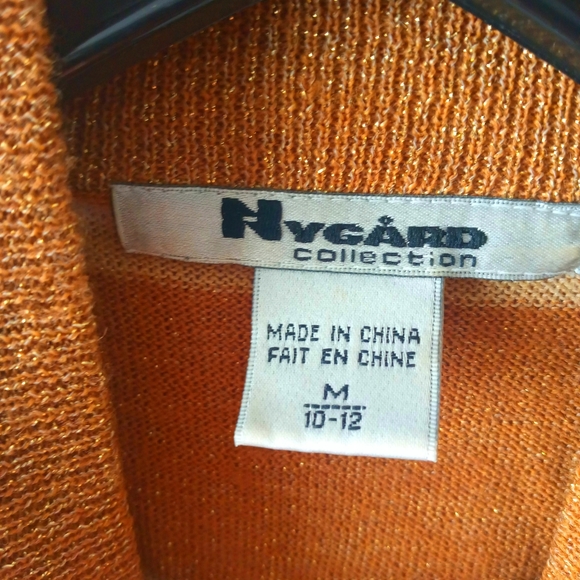 Nygard Collection Glittery Gold Top Sz Medium - Picture 3 of 6